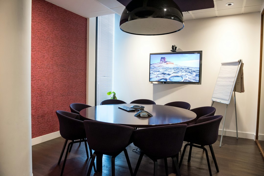 Doctors meeting room discussion
